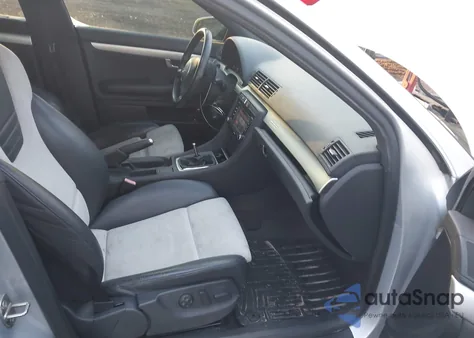 2004 Audi S4 4.2 из США, поврежденный, VIN WAUPL68E54A136307